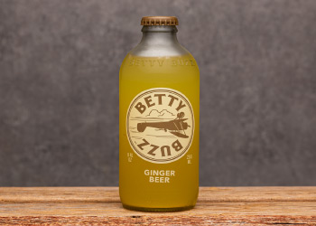 Betty Buzz - Betty Buzz