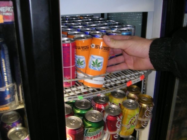 C-Swiss Hemp Ice Tea: Grab your can of C Swiss