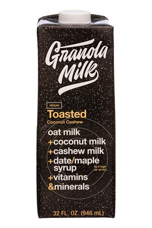 Granola Milk: GranolaMilk-32oz-2022-Toasted-CoconutCashew-Front