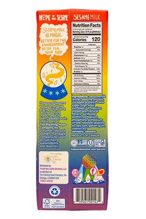 Hope & Sesame: HopeAndSesame-32oz-2023-SesameMilk-BaristaBlend-Facts