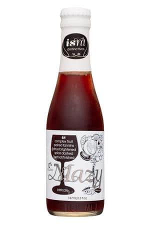 isn't distinctivos: IsntDistinctivos-6oz-2022-Mazy-Front