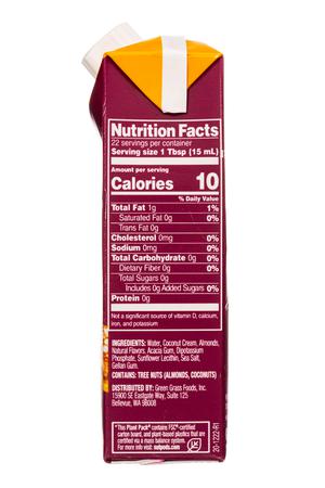 nutpods: NutPods-11oz-2022-AlmondCoconutCreamer-CoffeeCake-Facts