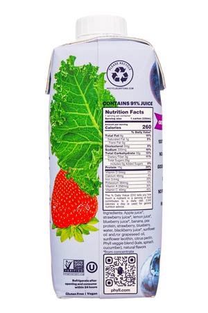 Phyll: Phyll-11oz-2022-FruitGreenSmoothie-MixedBerry-Facts